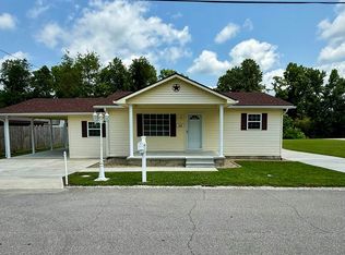 209 Kentucky Ave, Wurtland, KY 41144