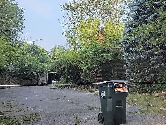 2nd image of 2280 Titus Ave