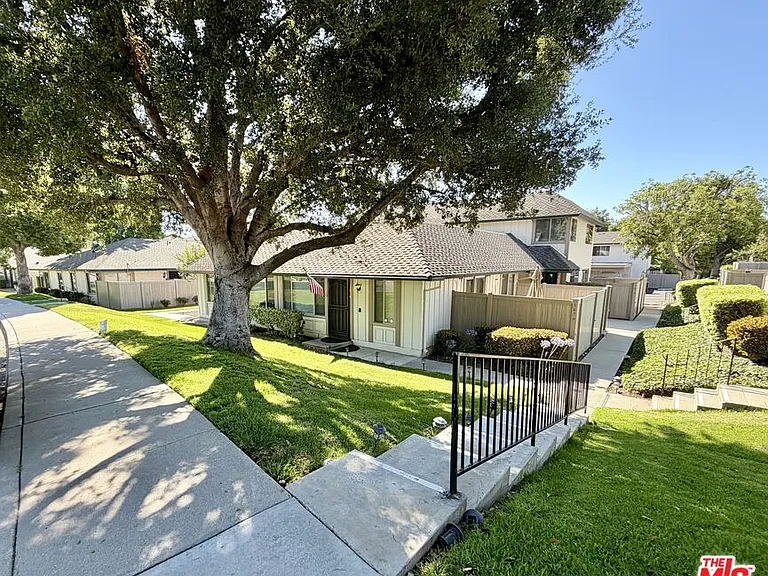 1676 Orinda Ct — Photo 2