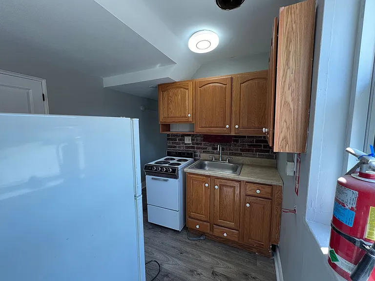 1518 McFarland Rd — Photo 4