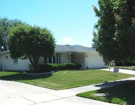 1st image of 15225 Woodmar Dr