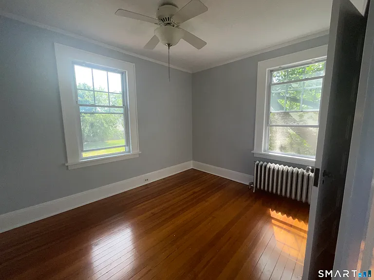 1127 W Broad St — Photo 21