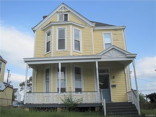 1st image of 2105 Barton Ave