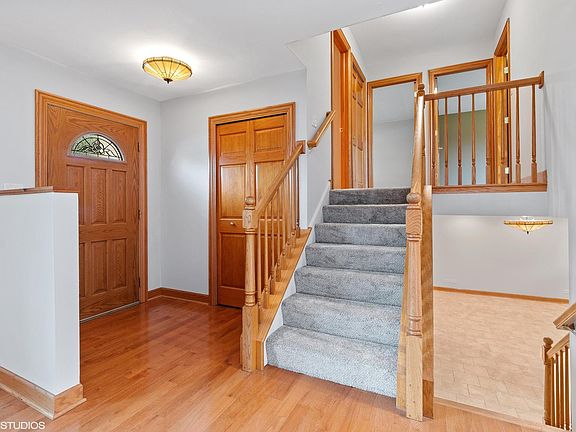 3rd image of 711 Buckboard Dr
