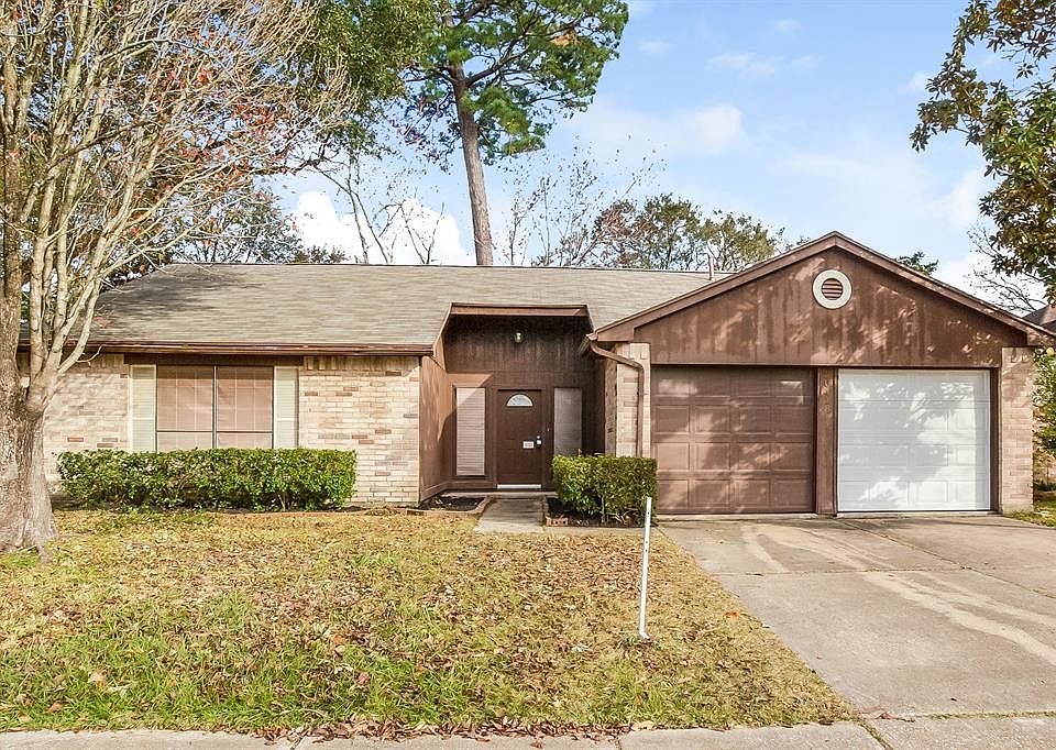 1st image of 20418 Rustwood Ln