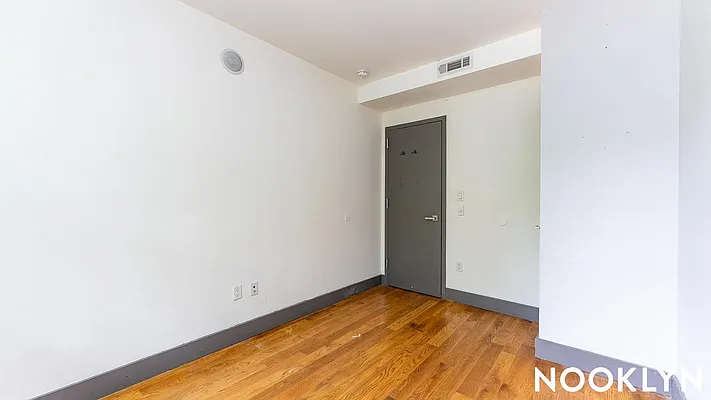 Rented by Nooklyn NYC LLC | media 1