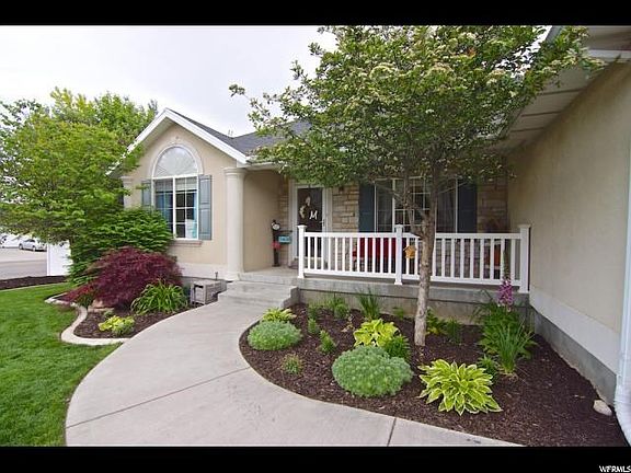 2nd image of 10145 N Evergreen Cir