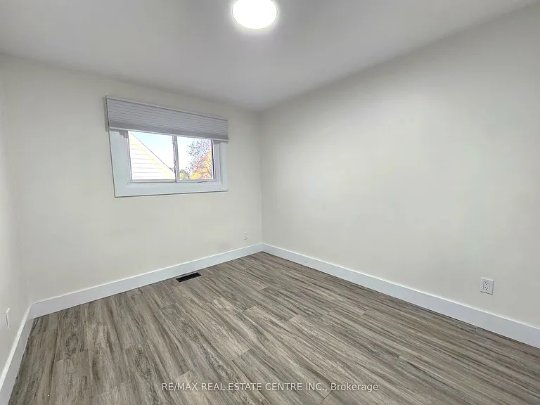 834 Westminster Dr S #MAIN — Photo 28