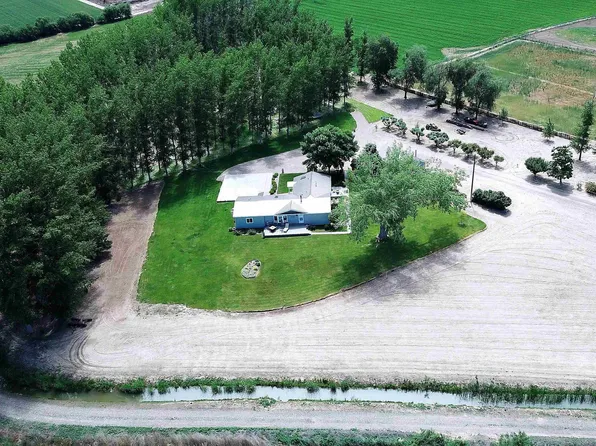 3750 1st Ln E, Parma, ID 83660