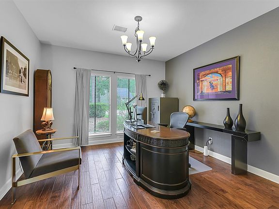 5th image of 26 Split Rock Rd