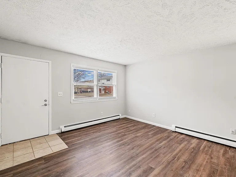 339 Riley Dr — Photo 12