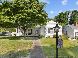 701 Glenville Ave, Fayetteville, NC 28303