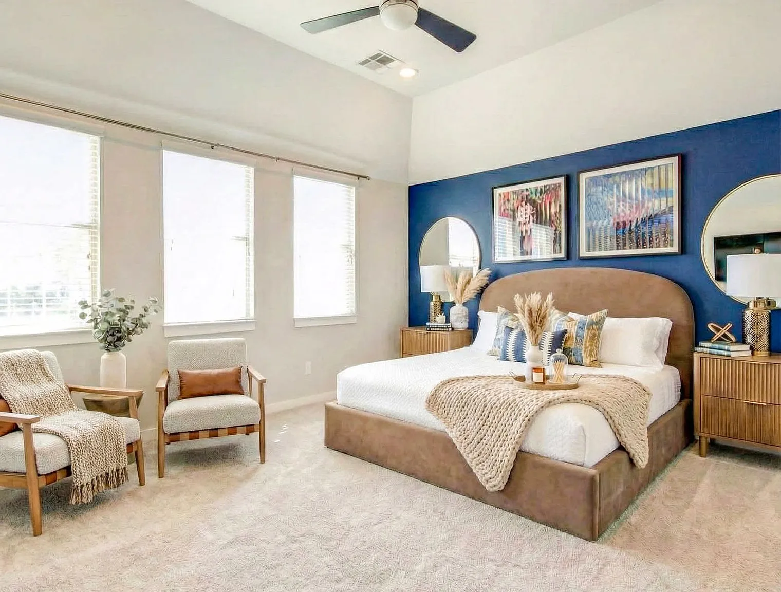 3 bed, 3.0 bath, 2292 sqft, $5,989 — Photo 3