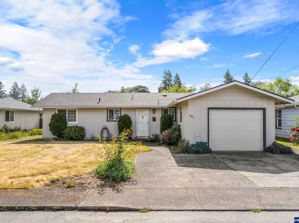 1325 1st Ave, Sweet Home, OR 97386