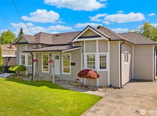 1630 Hillcrest Ave, Enumclaw, WA 98022