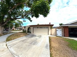 18318 Laurelbrook Cir, Cerritos, CA 90703