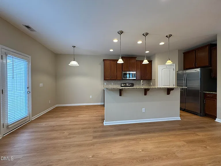 4478 Middletown Dr — Photo 12