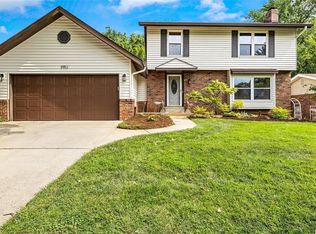 2153 Chatport Rd, Saint Louis, MO 63129