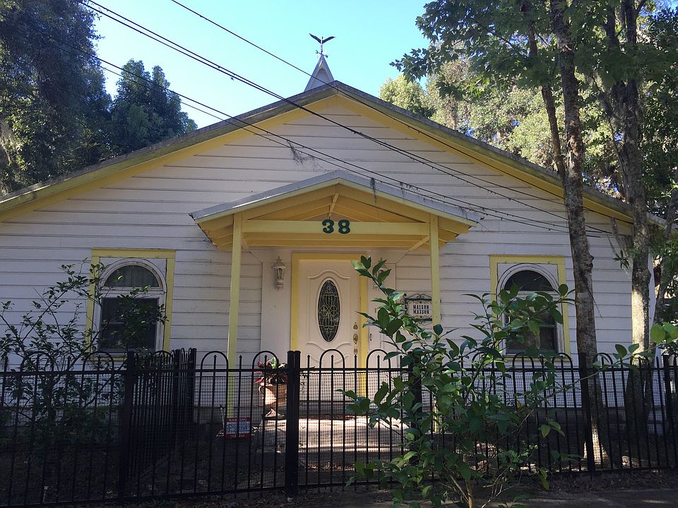 1st image of 38 Arenta St