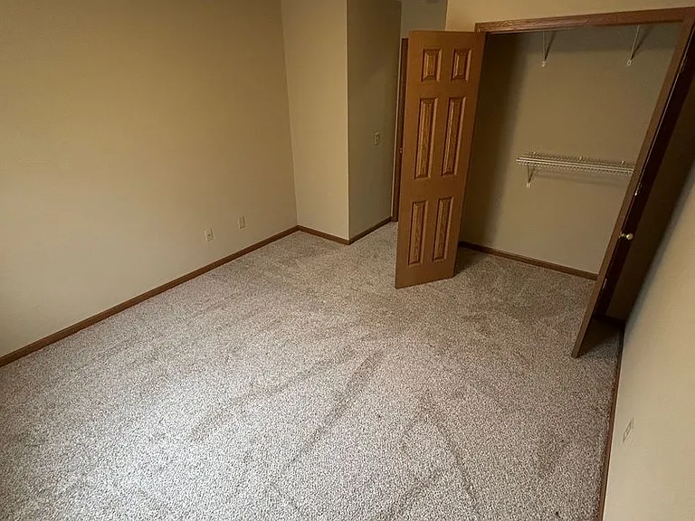 1011 Laurel Tree Ct #B — Photo 11