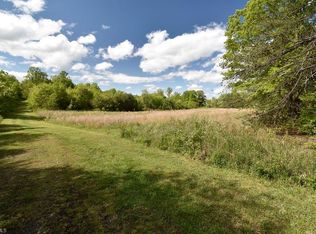 1090 Scuffle Town Rd, Walnut Cove, NC 27052