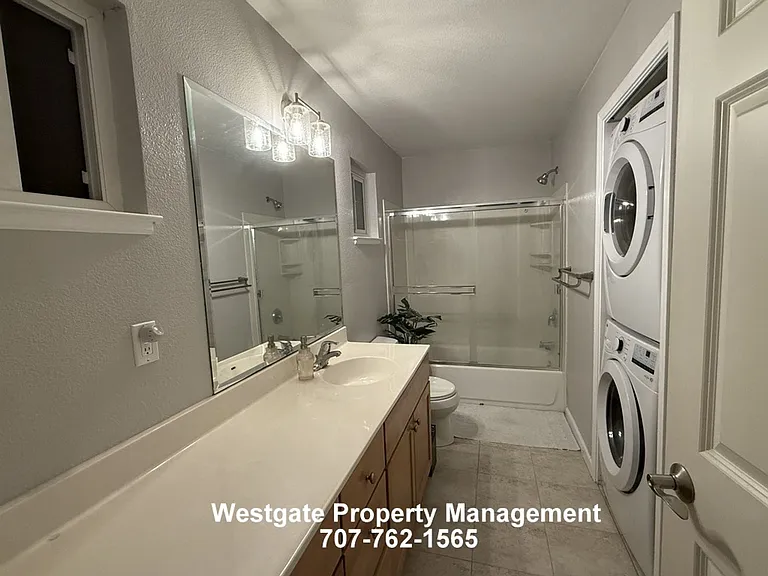 142 Cherry St — Photo 5