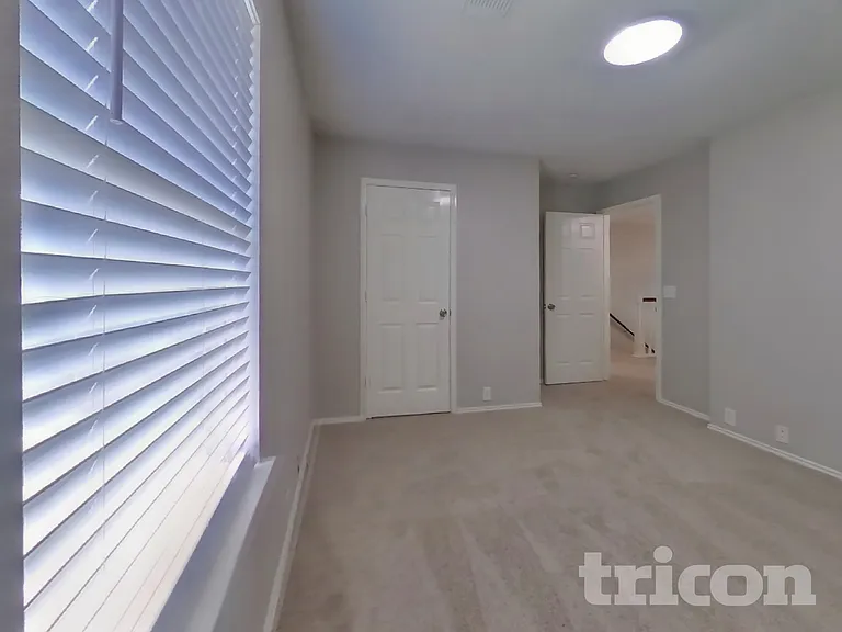18810 Woodbreeze Dr — Photo 13