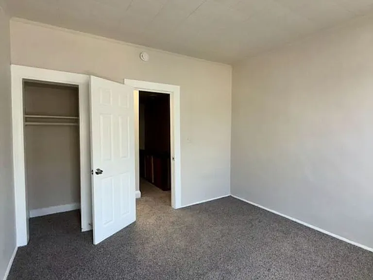 503 N Rose St — Photo 3