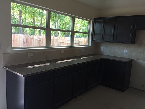 4th image of 1931 Briar Grove Dr