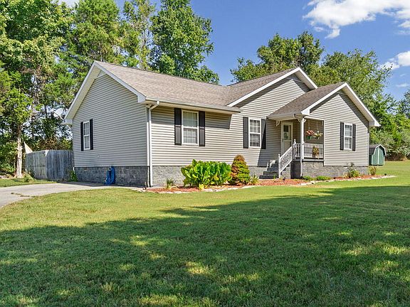 2nd image of 133 Oak Springs Ln
