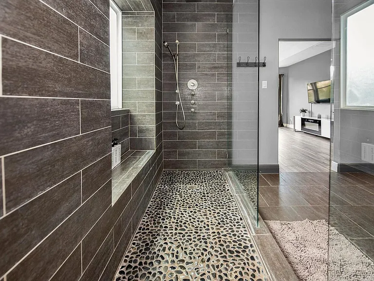8219 Shoregrove Dr — Photo 13