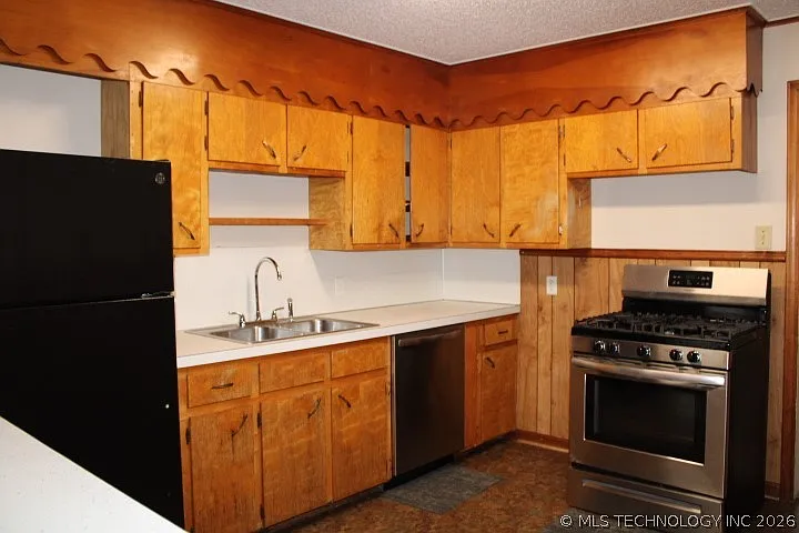 553 N 23rd West Ave — Photo 5