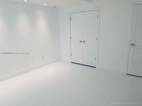 5th image of 1080 Brickell Ave Unit 909