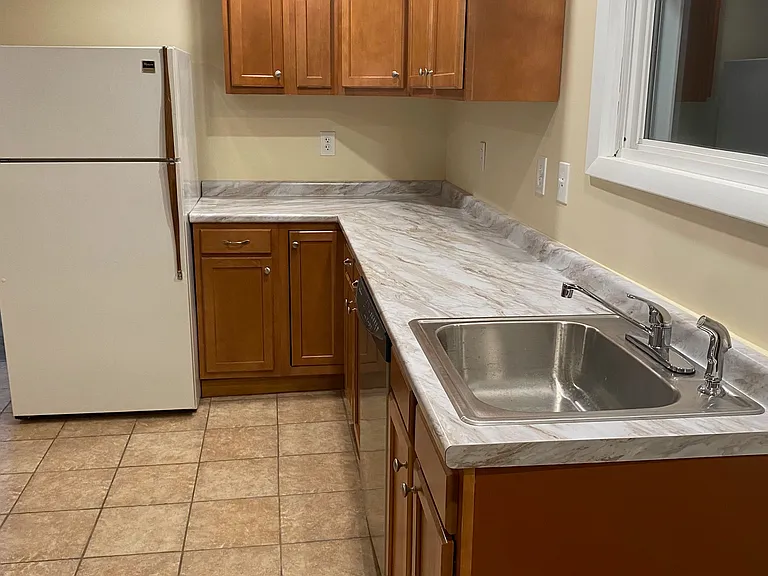 100 Kathleen St #1 — Photo 3