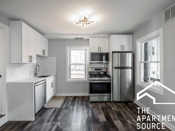 2208 W Erie St #2R, Chicago, IL 60612