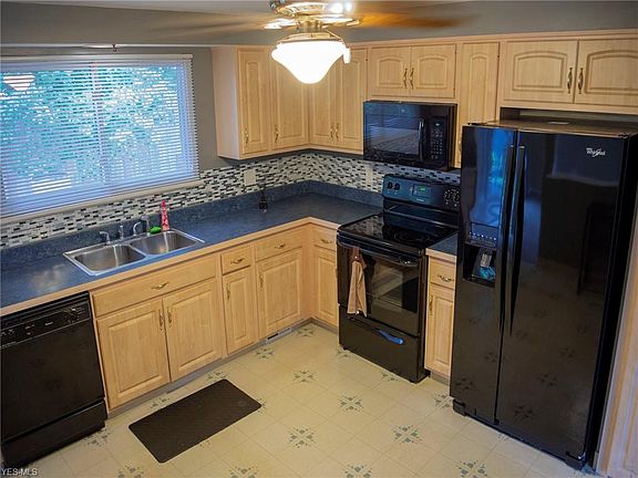 2nd image of 1017 Scituate Ct