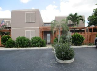 11213 NW 16th St, Pembroke Pines, FL 33026
