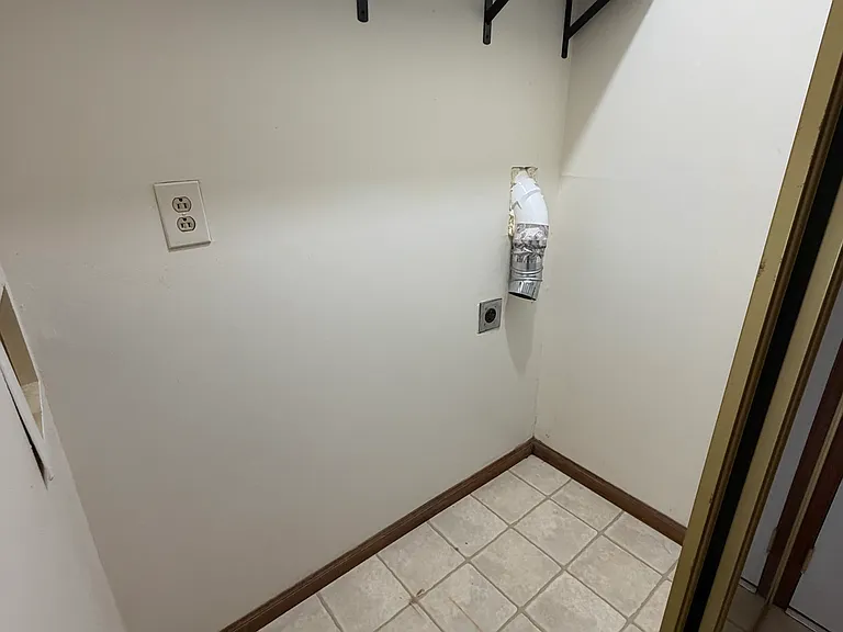 6314 Pine Dr — Photo 9