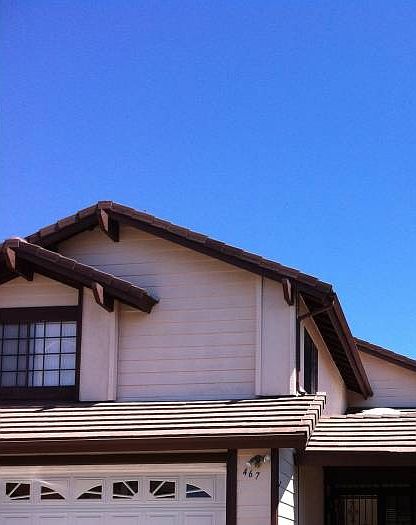 CUL-DE-SAC HOME