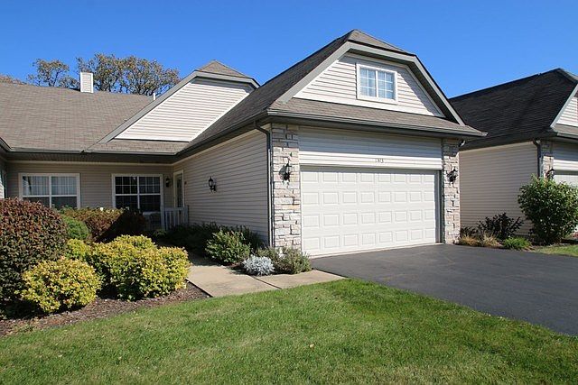 1st image of 11813 River Hills Pkwy #10