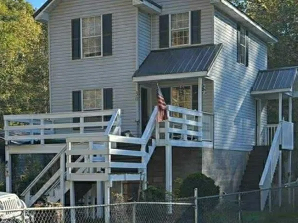 30 Left Fork Rd, Marmet, WV 25315