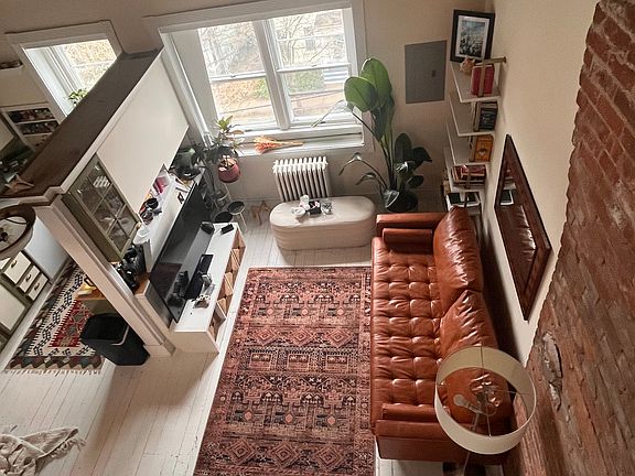 4th image of 25 Eld St #3