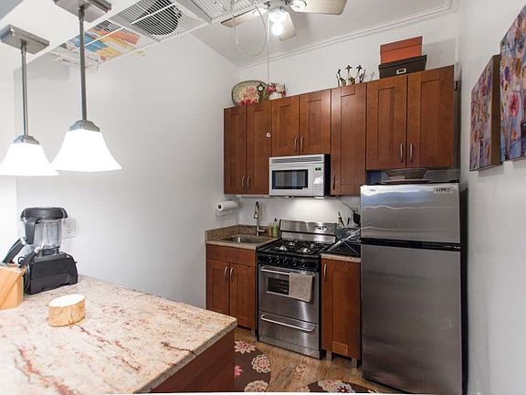 3rd image of 47 W 8th St APT 2R