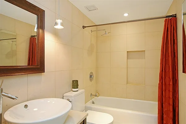 Sold by Citi Habitats | media 5