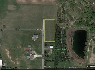 Robin Rd, Black Creek, WI 54106