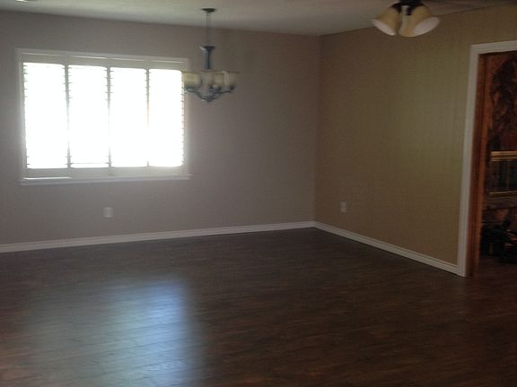 4th image of 1403 Boeing Dr