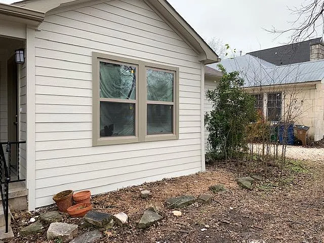 Building Photo - 709 Harris Ave