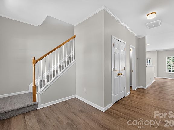 2nd image of 13711 Singleleaf Ln
