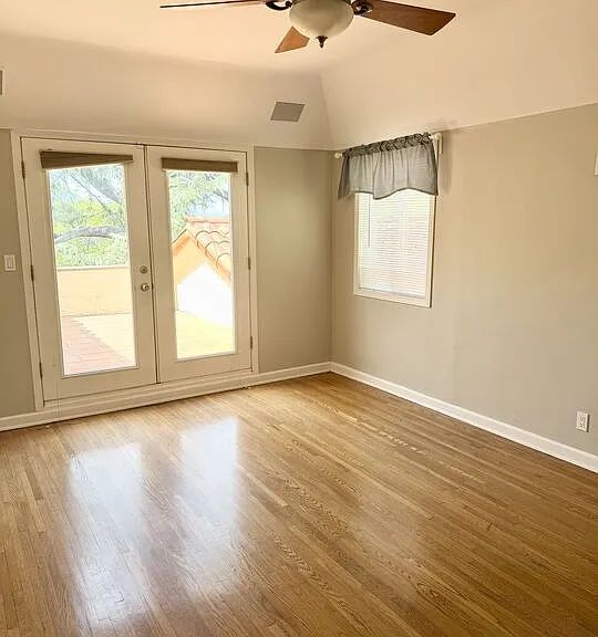 1861 W Mountain St — Photo 18