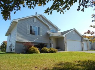 1406 Taft St S, Cambridge, MN 55008